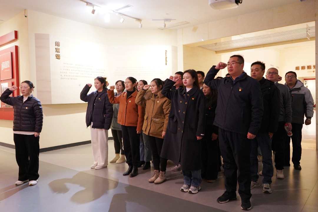 1765848107279286.jpg b18785ca72597c4c39fb8f0badae8d7.jpg