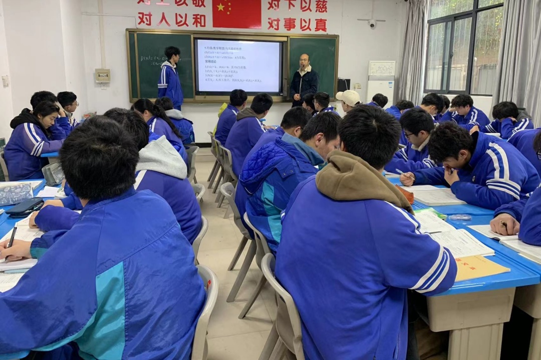 1774960923842461.jpg 64399be9ade6f21cb1f9430c6cf56ac0.jpg